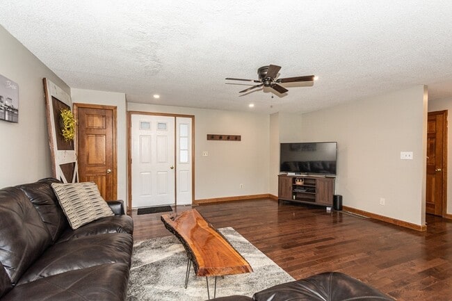 Photo - 52 Huntoon Ave