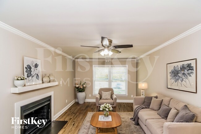 Photo - 701 Whitby Ct