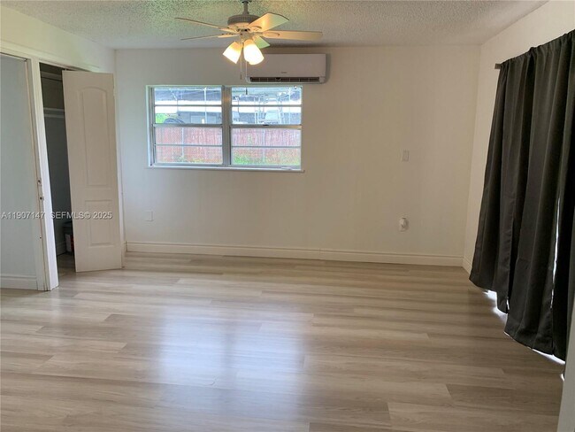 Photo - 10040 SW 198th St Unidad N/A