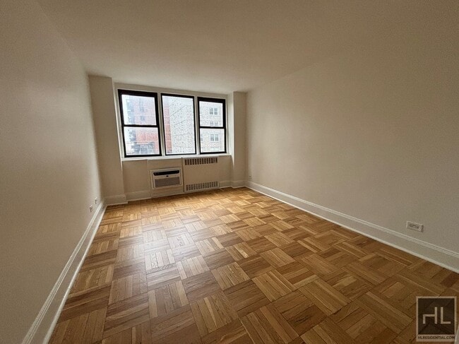 Photo - East 79th Street Unidad 8U