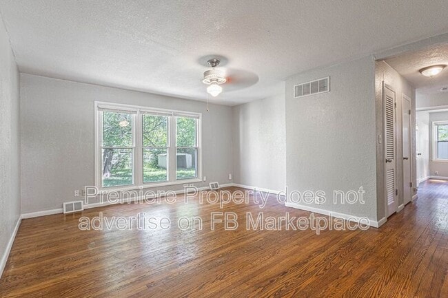 Photo - 1112 E Elm St