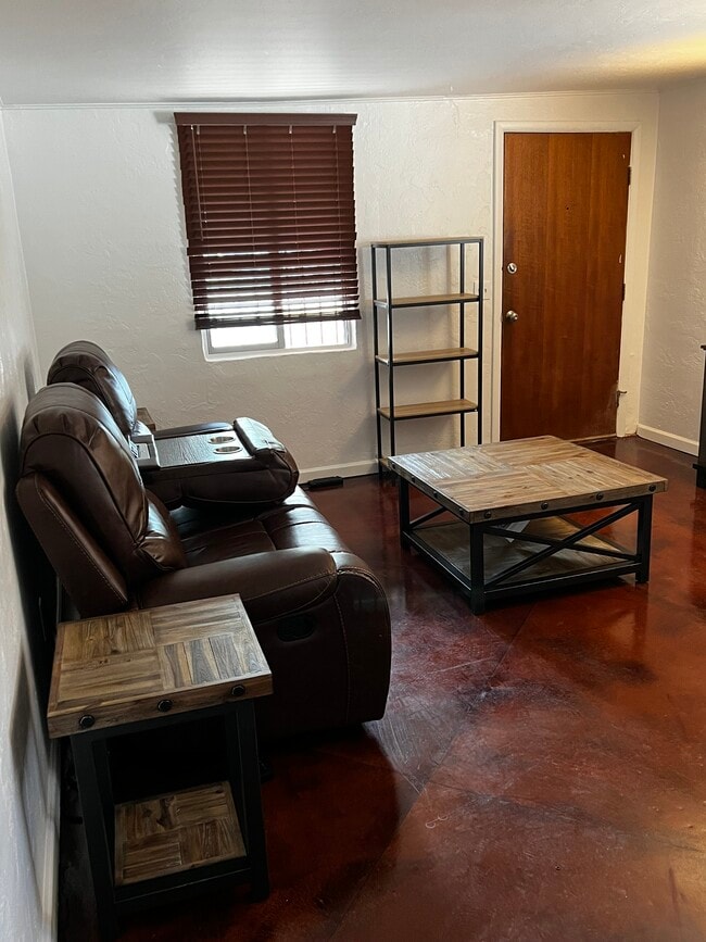 Photo - 1512 N Forgeus Ave Unit FULLY FURNISHED house