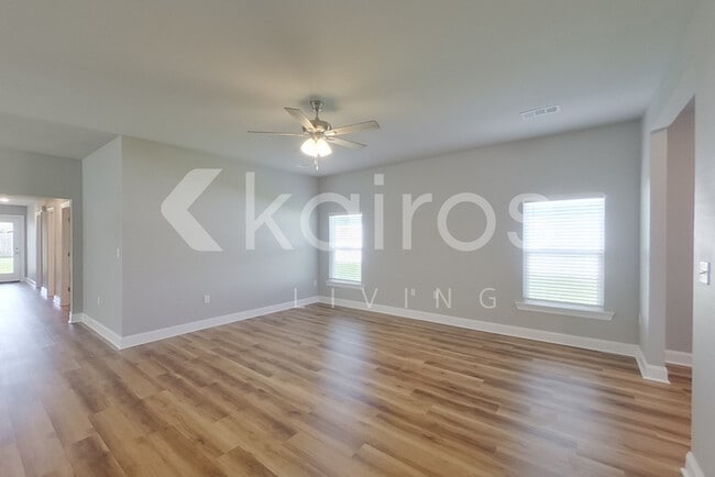 Photo - 13736 Willowmore Dr