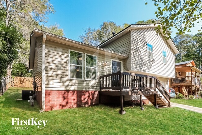 Photo - 680 Springhollow Ln SW