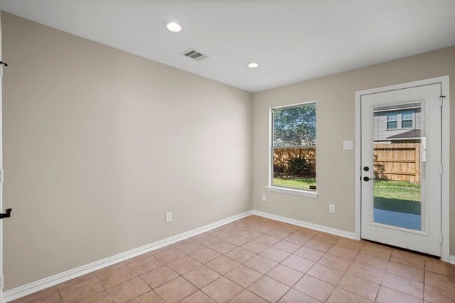 Photo - 29515 Legends Line Dr