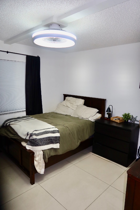 Building Photo - 906 SW 9th St Cir