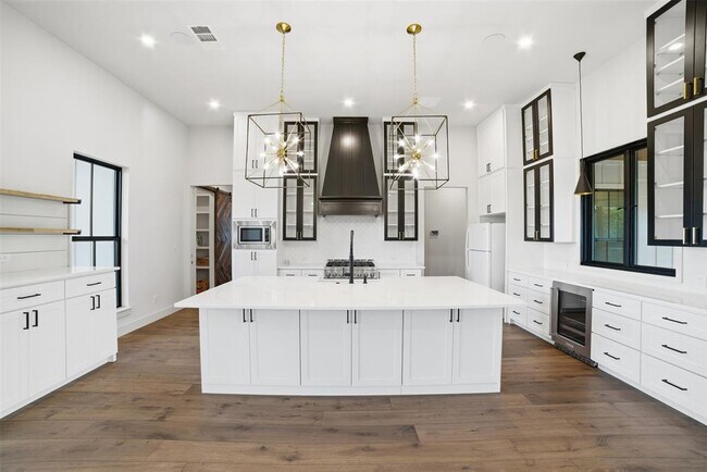 Photo - 23937 Oscar Rd