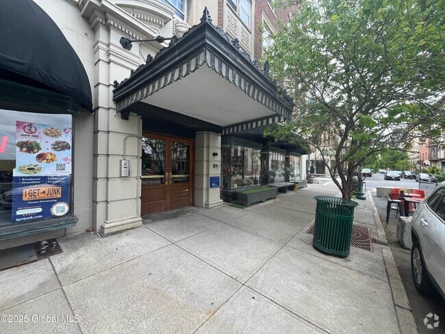 Building Photo - 200 Broadway Unit 306 Rental