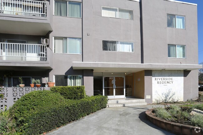 Photo - Riverside Regency