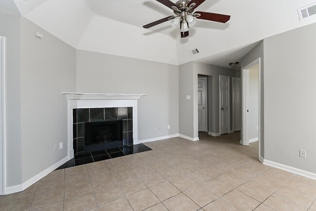 Photo - 7865 Shadowland Cove