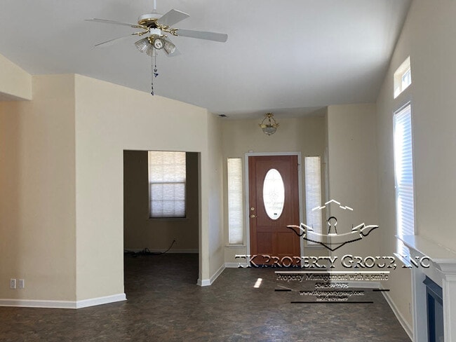 Photo - 108 Scotia Pines Cir