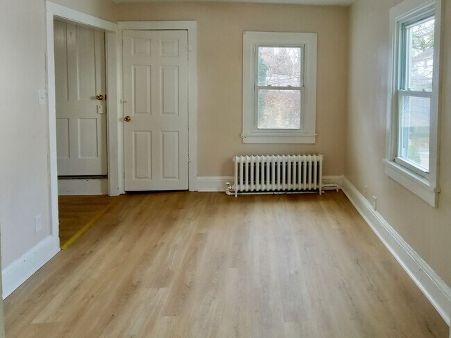 Photo - 53 Lincoln St Unidad 2nd Floor