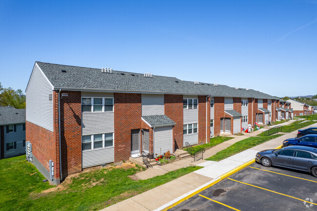 Photo - Hanover Village Apartments