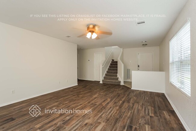 Photo - 9982 Hawksbill Peak