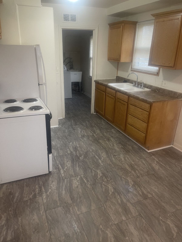 Photo - 24361 Westhampton St