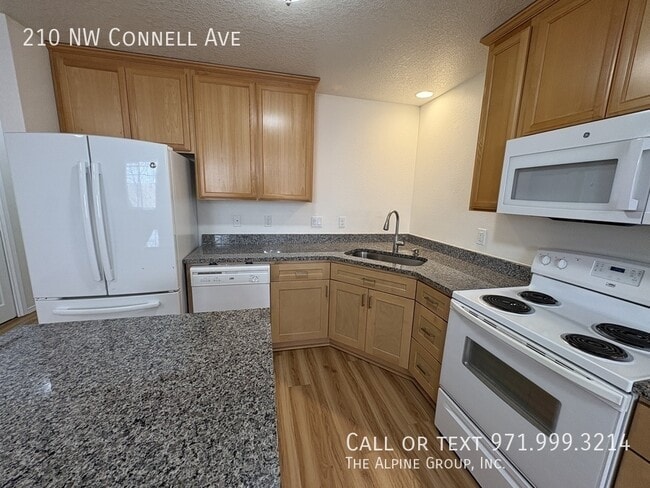 Photo - 210 NW Connell Ave