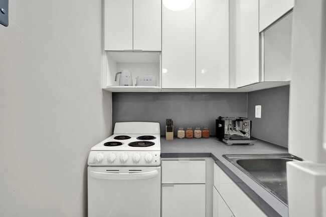 Marine Plaza Apartments