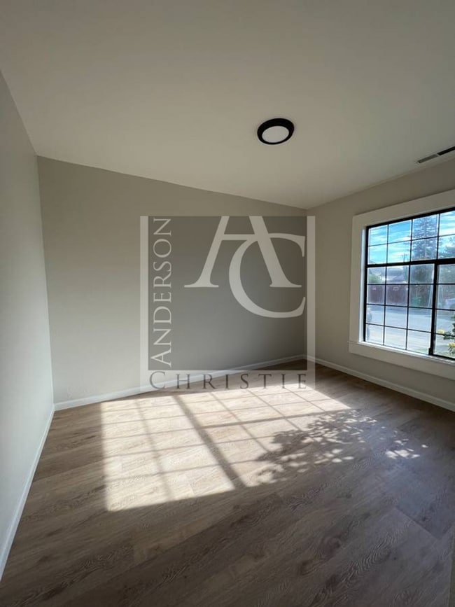 Photo - 12 8th St Unit A