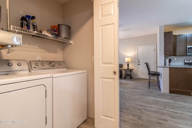 Photo - 1500 E Pusch Wilderness Dr Unidad 7106