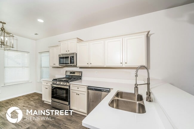 Photo - 1041 Crawford Ct