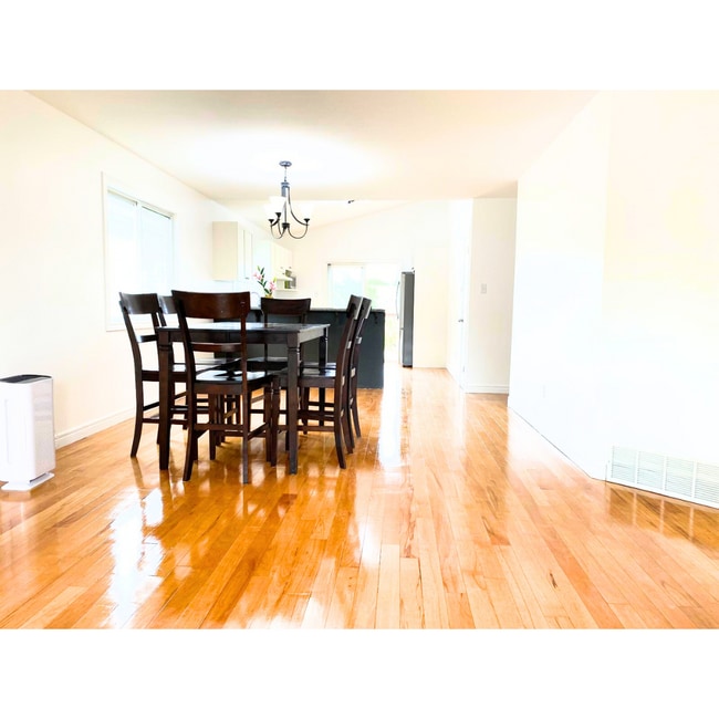 Photo - 962 Queensborough Crt