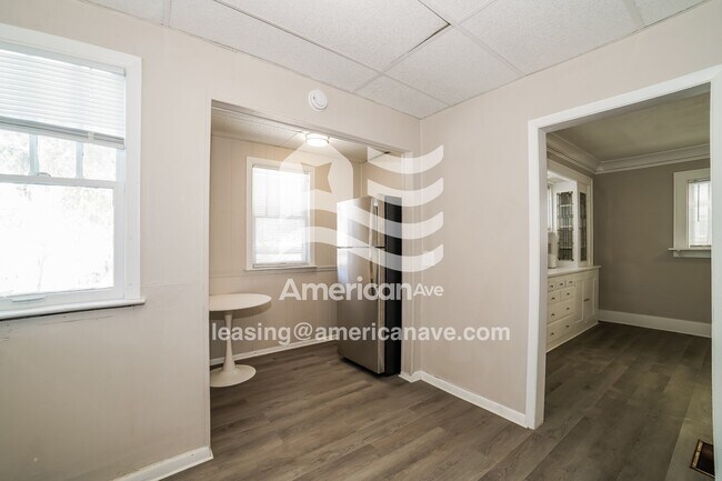 Photo - 1217 N Bourland Ave