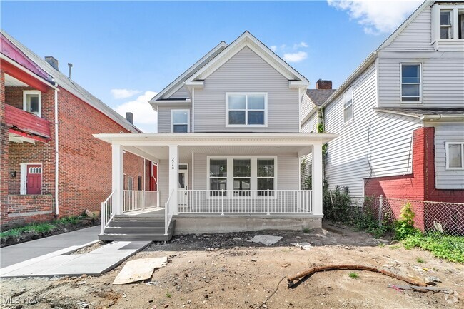 Building Photo - 2240 E 97th St Rental