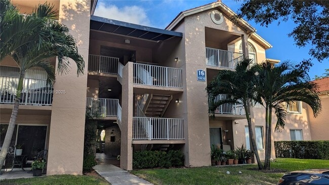 Photo - 10630 SW 157th Ct Unit 305