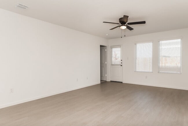 Photo - 10035 Mather Way