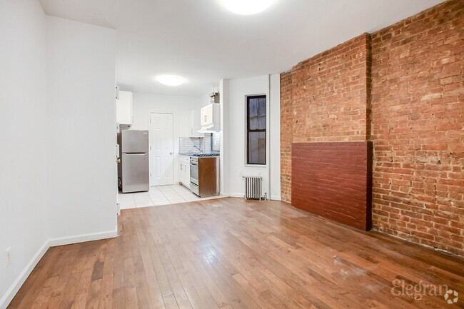 Building Photo - 331 W 38th St Unit APT 11