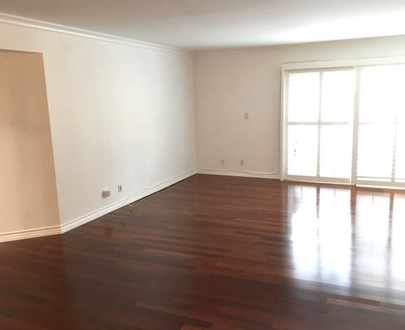 Living Room - 1741 Granville Ave Unit 110