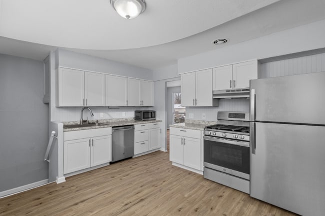 Photo - 115 Clearview Dr