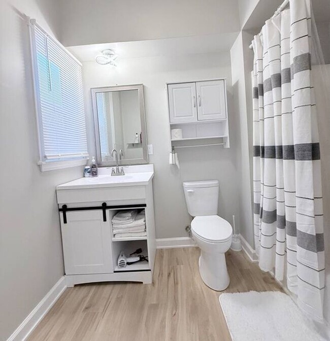 Photo - Fully Furnished Home close to UNL Campuses