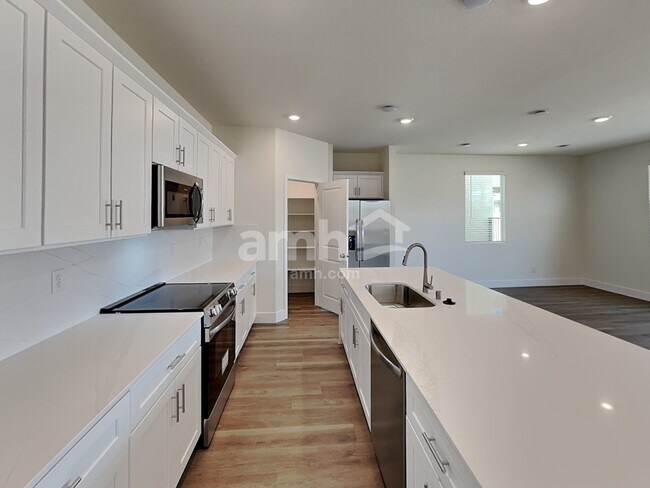 Photo - 10366 Beaver Tail St