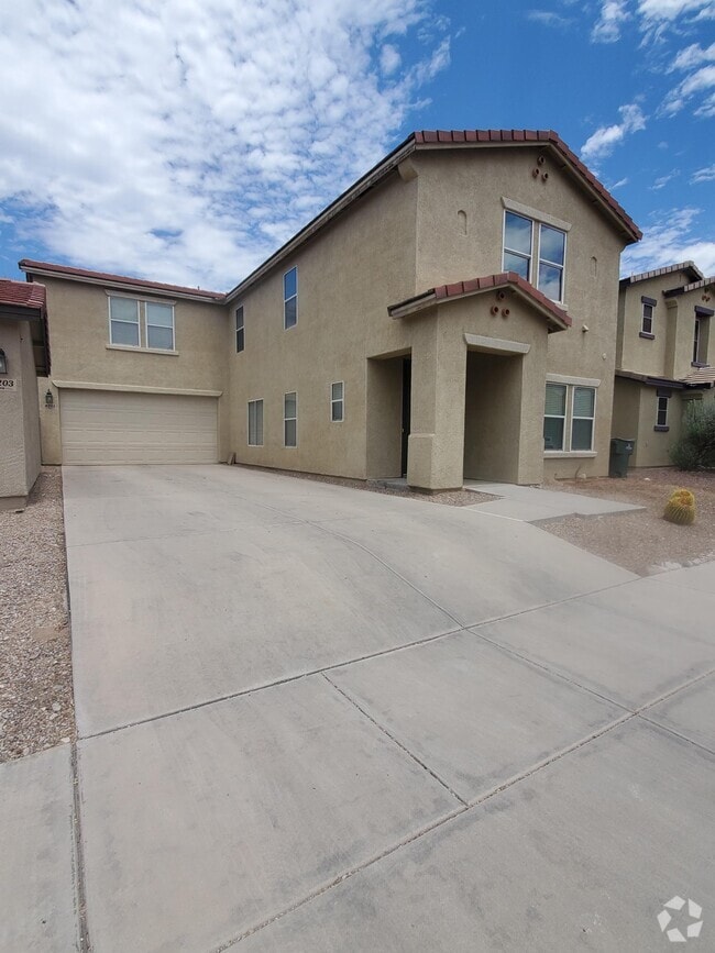 Building Photo - 4211 E Wading Pond Dr Rental