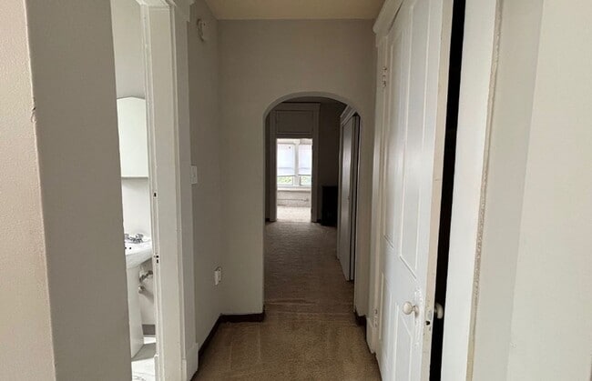 Photo - 3300 Jefferson Ave Unit 3300-05