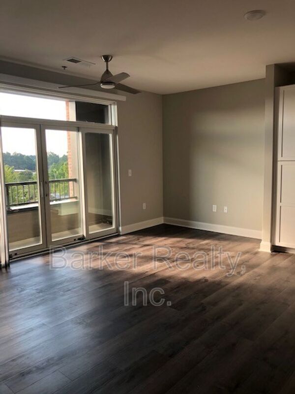 Photo - 414 S White St Unidad 203