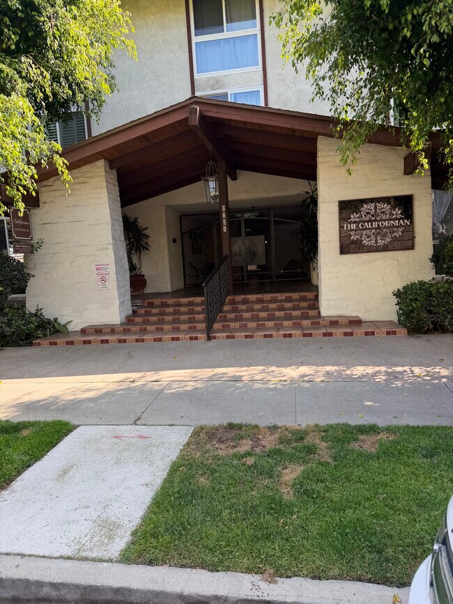 Photo - 5650 Sumner Way Unidad 116