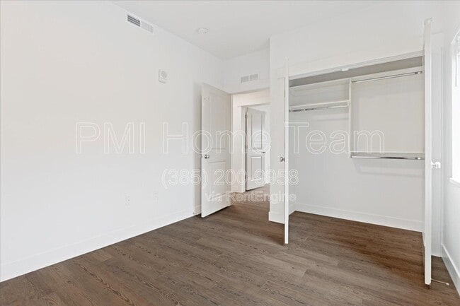 Photo - 3378 Washington Blvd Unit 302