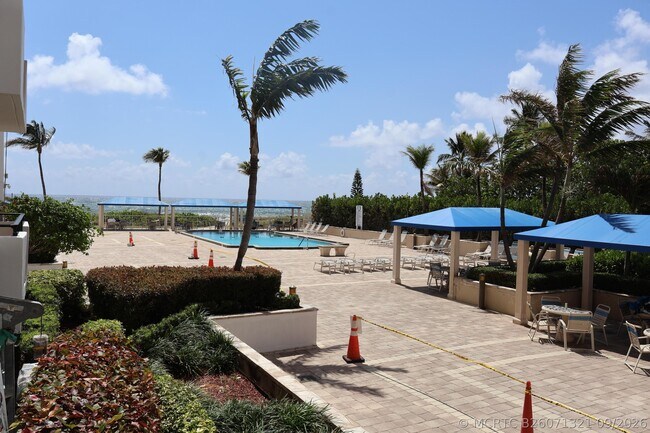 Building Photo - 2000 S Ocean Blvd Unit LG