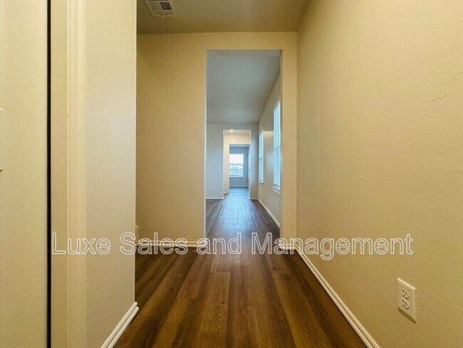 Photo - 10809 NW 119th St