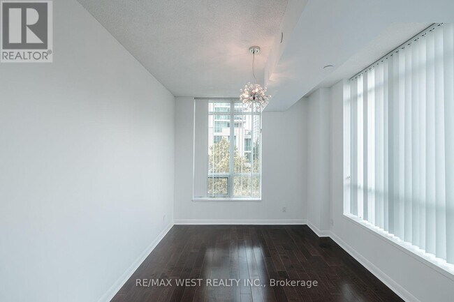 Photo - 215 Sherway Gardens Rd Unit 212