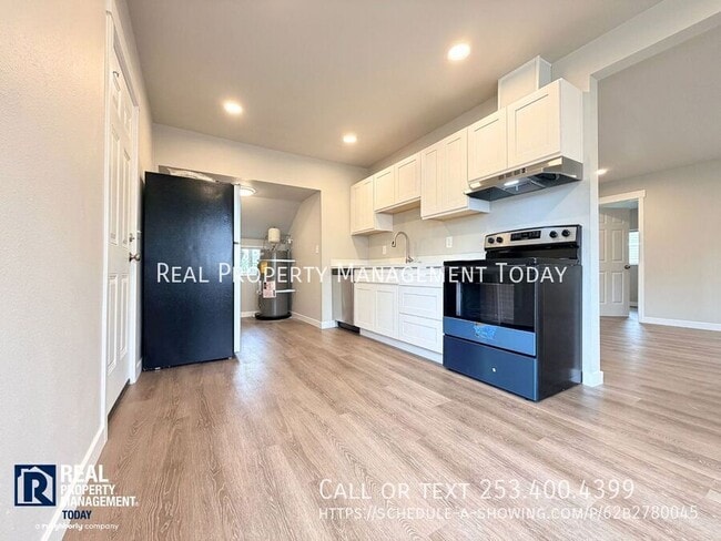 Photo - 212 128th St S