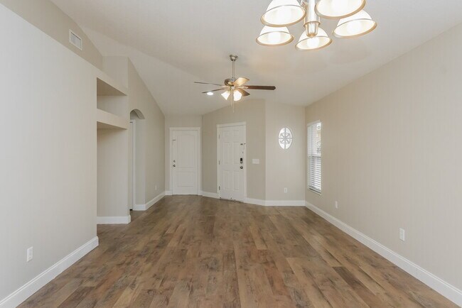 Photo - 10610 Navigation Dr