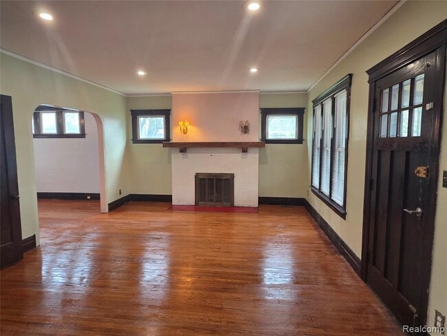 Photo - 3254 Hogarth St