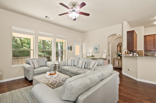 Photo - 122 Magnolia Colony Ct