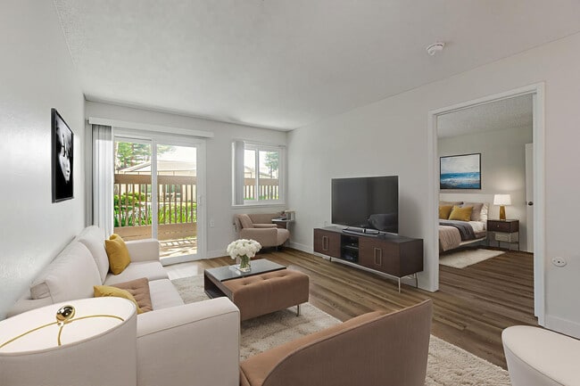 Photo - Clayton Gardens