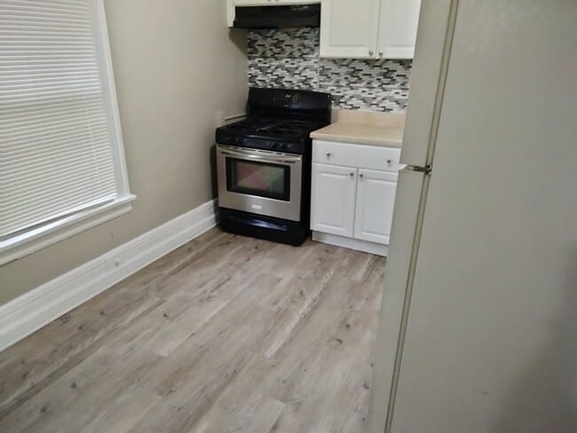 Photo - 391-393 Flower City Park Unidad Up