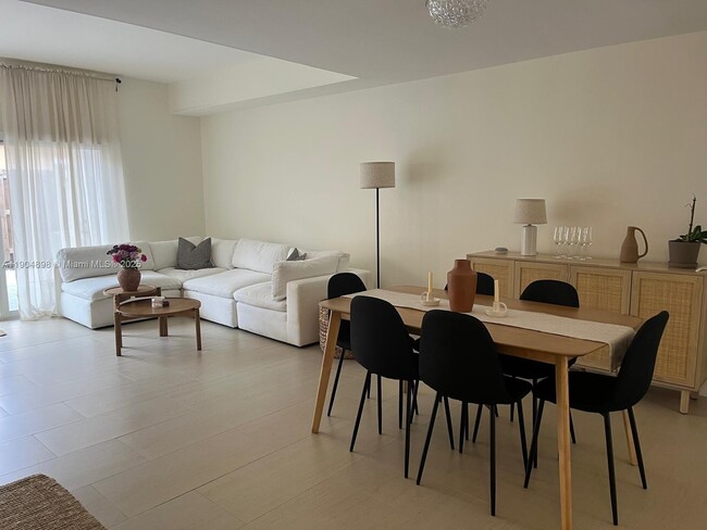 Building Photo - 14305 SW 57th Ln Unit 7-8