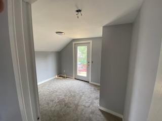 207 1/2 W Mill St